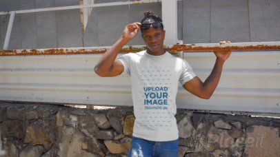 T-Shirt Video of a Serious Man With Sunglasses Posing 3397v